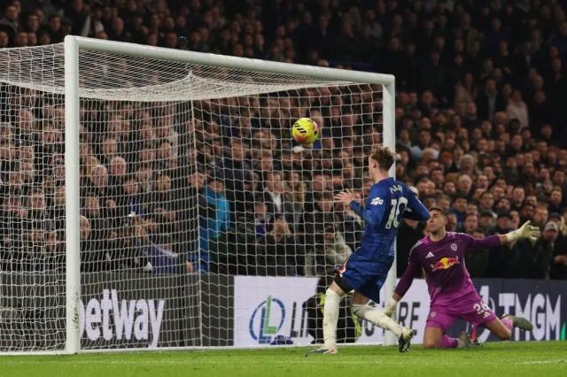 APP下载-大空门都不进！切尔西战平成也帕尔默败也帕尔默