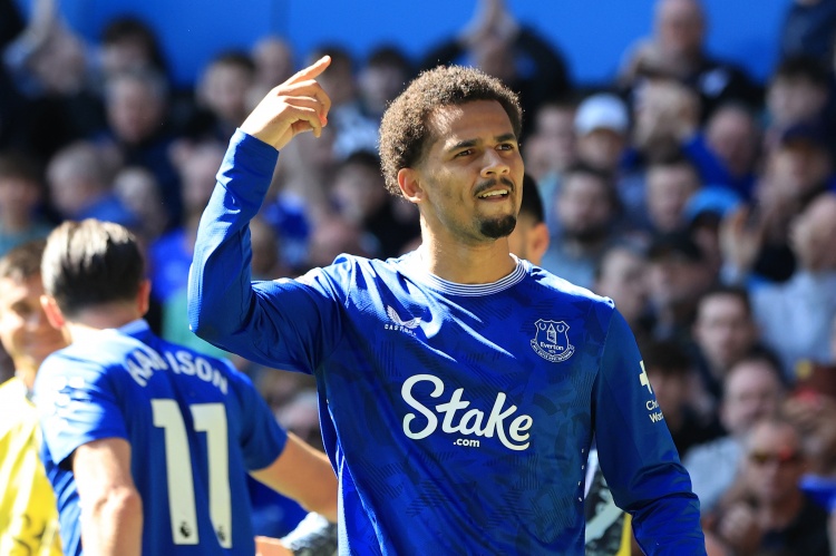 网页版登录入口-埃弗顿旧将：不希望恩迪亚耶去利物浦，也不认为他能取代萨拉赫